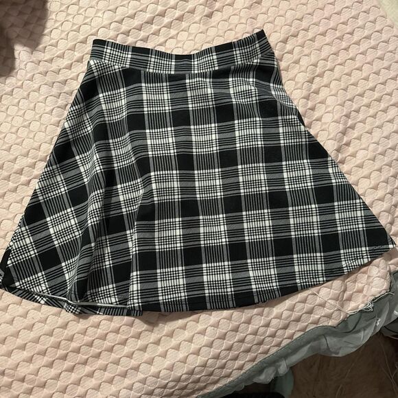 Tally Weijl Dresses & Skirts - Black and White Plaid Miniskirt